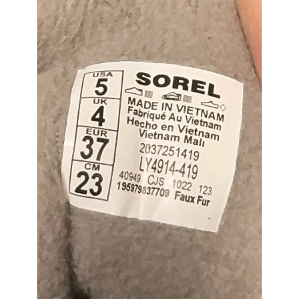 Sorel Whitney II Short Waterproof Insulated Boot Gray Youth Size 5